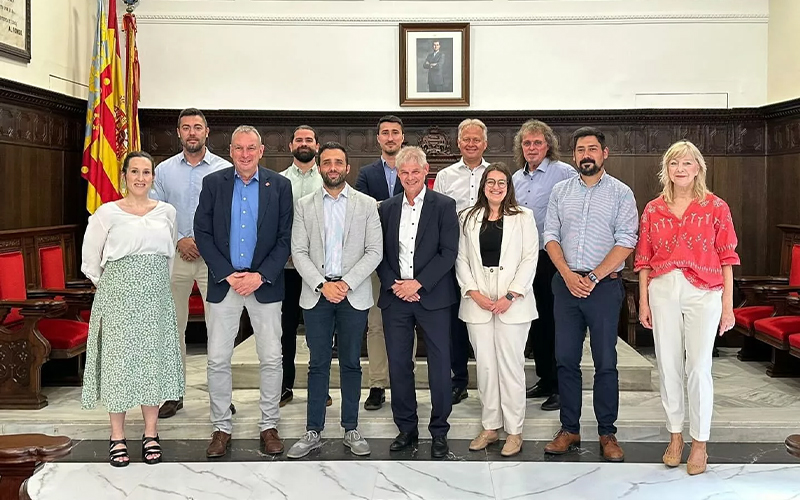 Oberbürgermeister Frank Klingebiel besucht mit einer Delegation die spanische Stadt Sagunto.