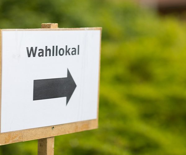 Stadt sucht ehrenamtliche Wahlhelferinnen und Wahlhelfer
