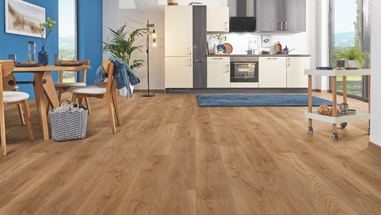 Feuchtraumlaminat: Stilvoll, still und stark gegen Spritzwasser