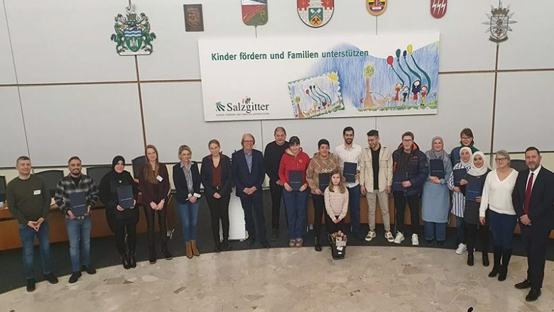 Salzgitter heißt 16 neue Integrationslotsinnen und -lotsen willkommen