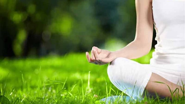 Yoga im Garten