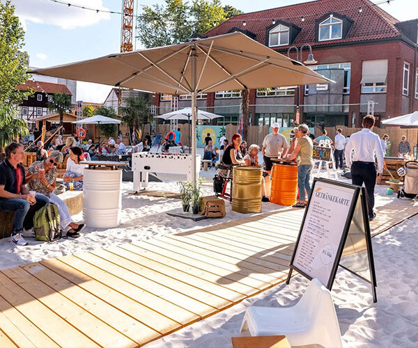 StadtStrand 2026: Urlaubsfeeling kehrt auf Klesmerplatz zurück