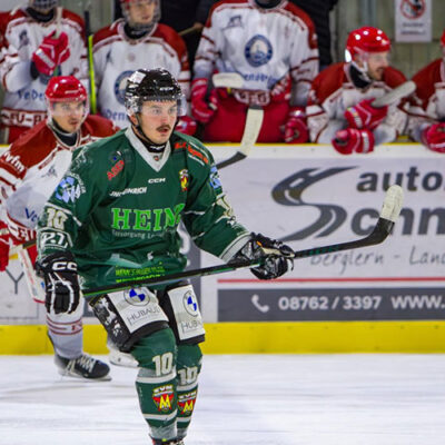 Top-Scorer Strakos kehrt zu den Icefighters zurück