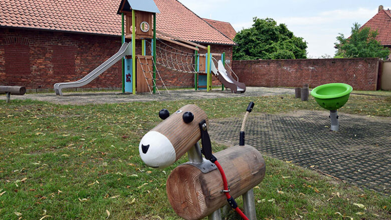 Neuer Spielplatz in Lesse getauft und eingeweiht