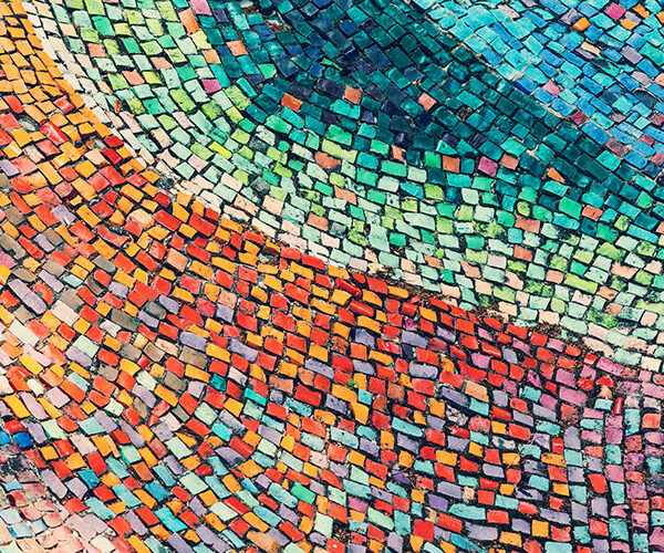 Kleine Steine, große Kunst: Mosaikseminar